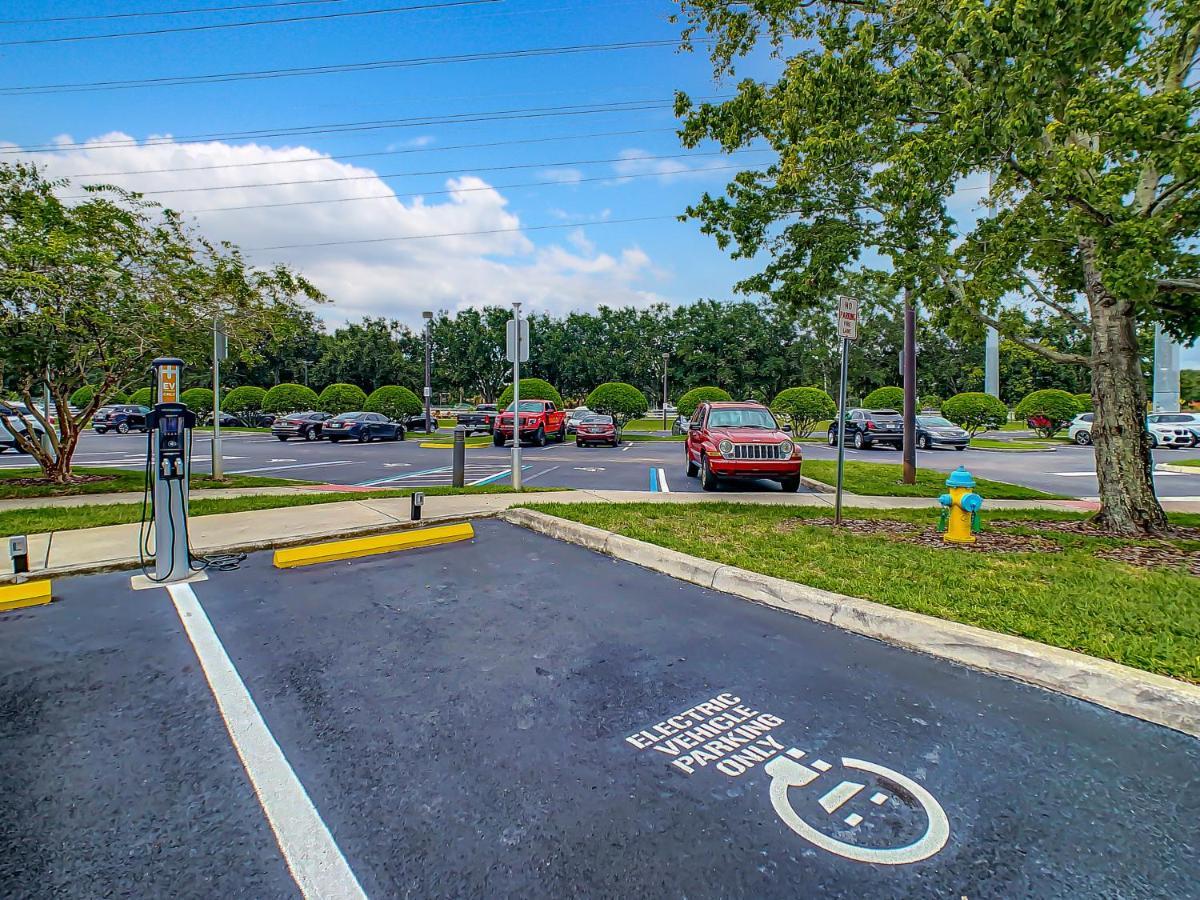 Pet Friendly In Orlando Area Near Disney Celebration Exterior photo