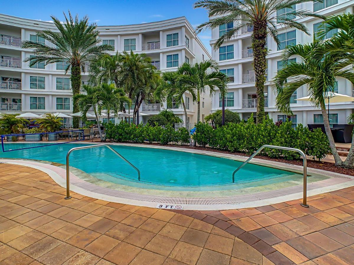 Pet Friendly In Orlando Area Near Disney Celebration Exterior photo